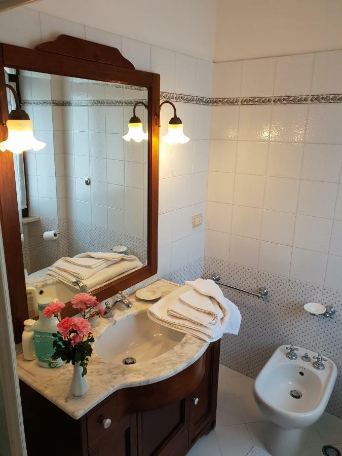 "La Grancia" Country House Guest House Treia Ngoại thất bức ảnh
